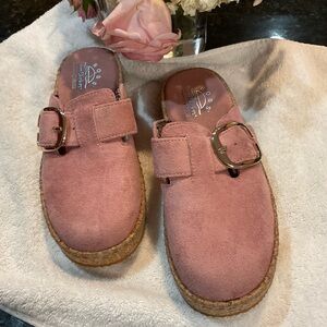 BOBS from Skechers Women's Pink Suede Slip-On Clogs Memory Foam, 5.5
